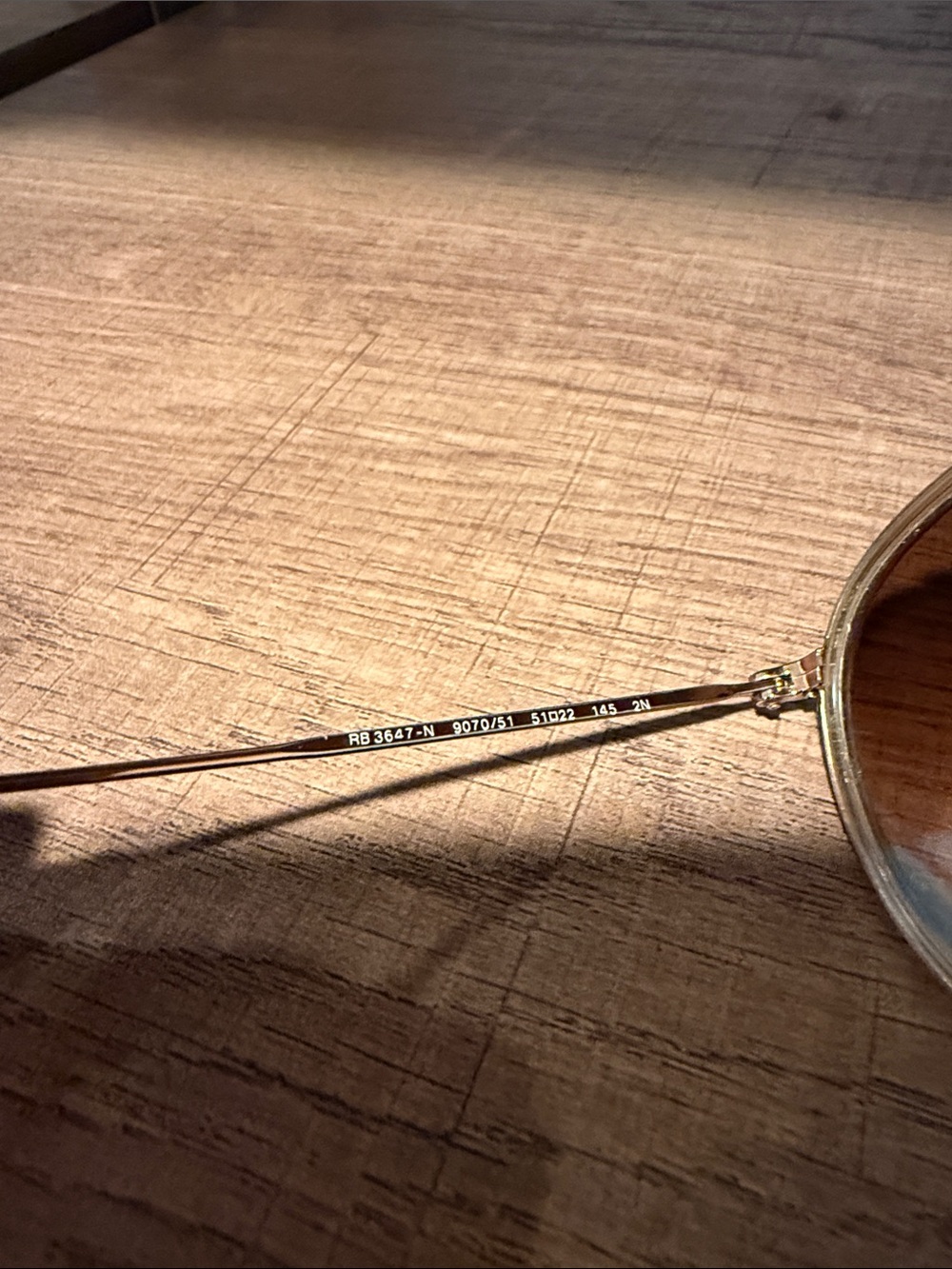 BOGO 🟢 Ray-Ban Gold Frame Sunglasses with Brown Gradient Lenses in case - Picture 4 of 7